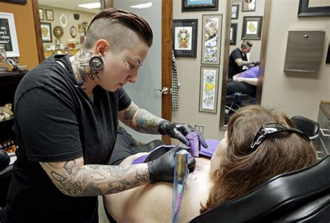 Volunteers Ink Over Womens Prison Tattoos To Help Give Them Fresh