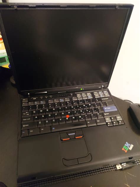 My New Love Of Thinkpads Has Resulted In A 2002 Ibm Thinkpad T30 Just