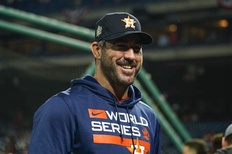 World Series Justin Verlander Makes Nice With Phillies Fans In