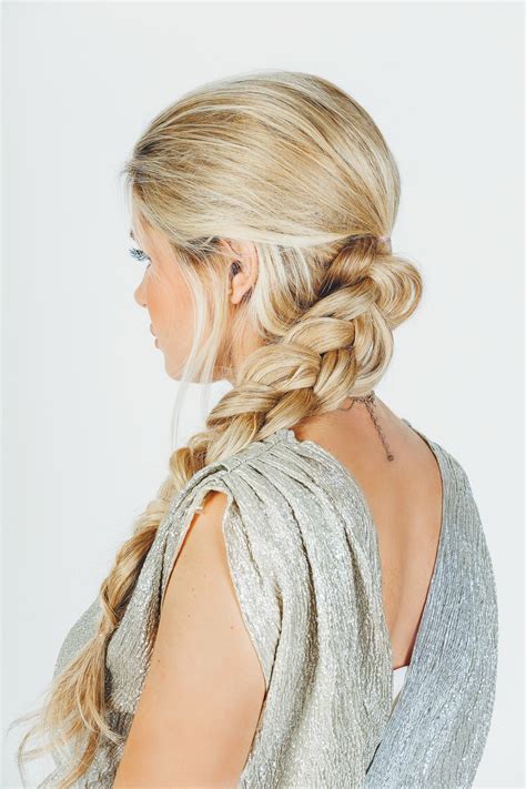 In The Studio Barefoot Blonde By Amber Fillerup Clark Bridal Hair