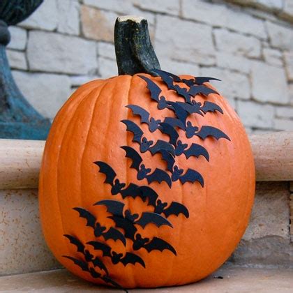 Thank goodness for construction paper! 5 Easy DIY Pumpkin Decorating Ideas | Whats Ur Home Story