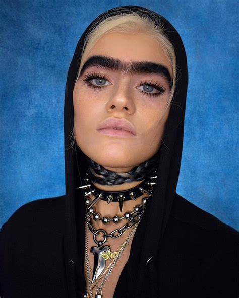 Model Sophiahadjipanteli Is Unapologetically Embracing Her Unibrow