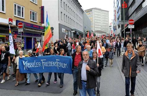 Die kasseler polizei hat am montagabend eine eskalation nach einer querdenken demo in hannover am 21.11.2020 jana aus kassel vergleicht sich mit sophie scholl. Kassel: Demo gegen rechts | Kassel