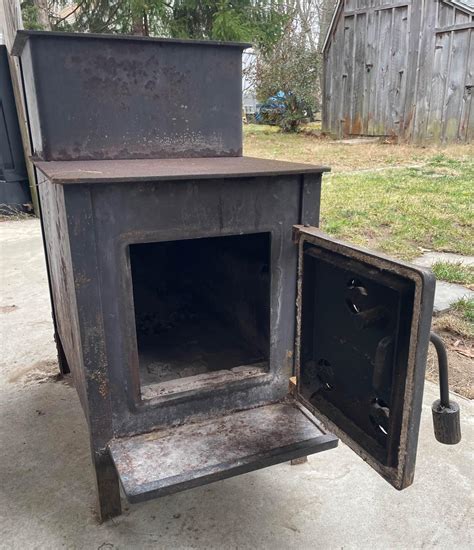 Huntsman Cast Iron Wood Stove by Atlanta Stove Works - Stoves - Niantic