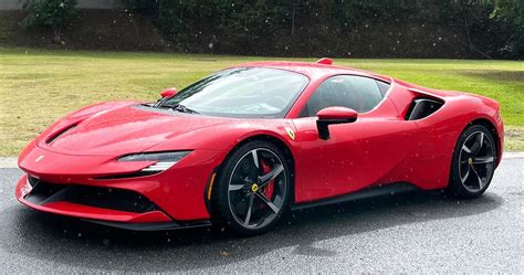 Watch This Ferrari Sf90 Stradale Sprint To 60 Mph In 235 Seconds
