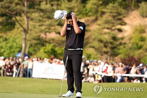 임성재 3년 7개월 만에 나선 국내 대회서 5타 차 역전 우승 연합뉴스