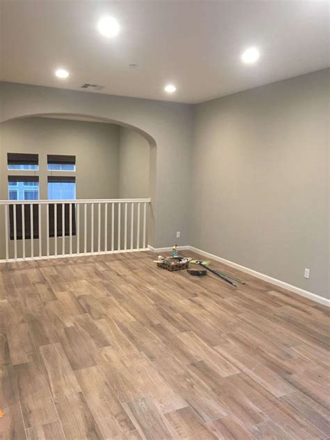 May 21, 2018 · these medium gray paint colors have a bit more depth (and read a bit darker) than the light gray paint colors discussed above. 7+ Wonderful Wood Floor Color Trends Photos | Farmhouse ...