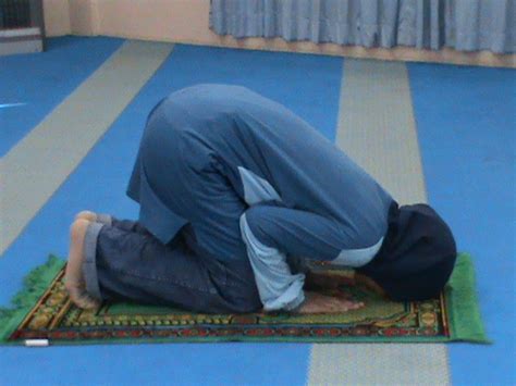 Cara Sujud Syukur Wanita