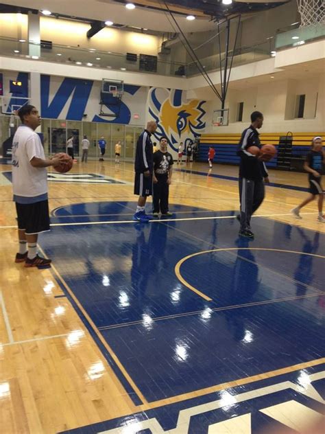 We did not find results for: At the free throw line | Basketball clinics