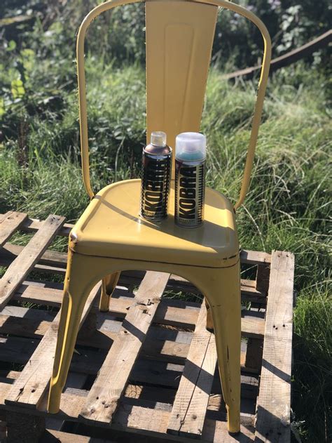 Repurposed old chair ideas can vary quite a bit; How to Spray Paint a Metal Chair - Easy Ombre Upcycle Project | Metal chairs, Cool diy projects ...