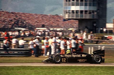F1 Pictures Ayrton Senna Lotus Renault 1985