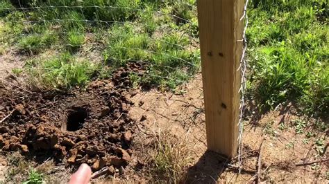 Easiest Way To Stretch A Fence & How To Make A Fence Stretcher Clamp