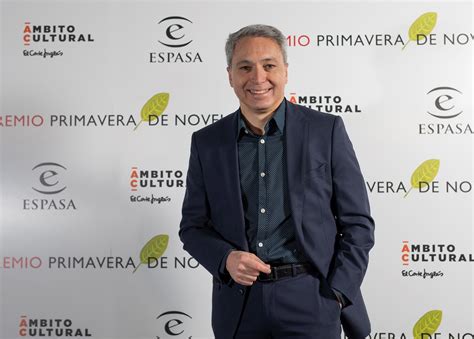 OPERACIÓN KAZÁN de Vicente Vallés Premio Primavera de Novela 2022