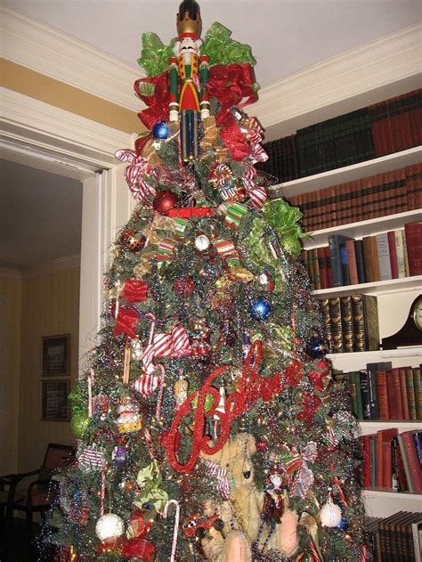 Alibaba.com offers 1,231 nutcracker tree ornaments products. Believe: Nutcracker Christmas Tree | Nutcracker christmas ...