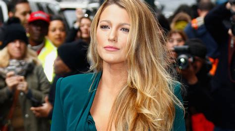 Blake Lively Wore Her Hair In A Lob For One Night And Naturally It