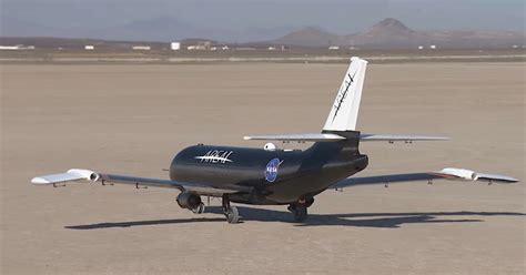 Folding Aircraft Wings in Flight | wordlessTech
