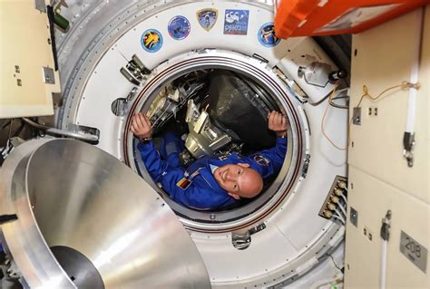 Esa Esa Astronaut Alexander Gerst Enters The Iss