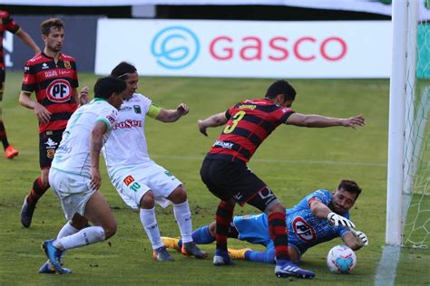 Share a gif and browse these related gif searches. Fotos Nicolás Peric terminó jugando "en una pierna" en ...