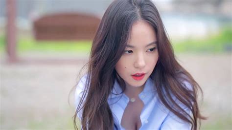 She debuted as a soloist on may 18, 2007 with the digital single rinz. Min Hyo Rin spotted for the first time since leaving JYP ...