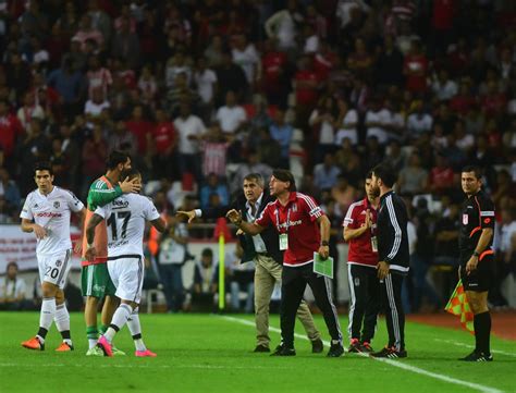 Beşiktaş antalyaspor ile ilgili tüm haberleri ve son dakika beşiktaş antalyaspor haber ve gelişmelerini bu sayfamızdan takip edebilirsiniz. Antalyaspor-Beşiktaş maçından kareler | NTV