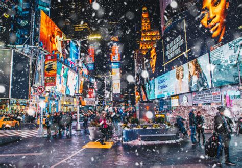 Christmas In Nyc The Ultimate Guide To Visiting Nyc In December The