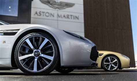 Aston Martin V Vantage Zagato Heritage Twins M Xima Ex
