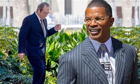 Jamie Foxx And Tommy Lee Jones Keep It Classy In Suits And Ties While