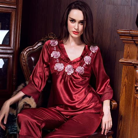 Ladies Pajamas V 2 Color Simulation Of Silk Simple European Style Silk Maternity Women Sexy