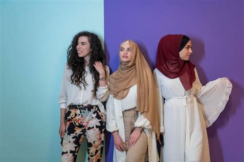 Imágenes De Mujeres Musulmanas Moda Descarga Gratuita En Freepik