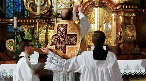 Wiernym środowiska tradycji katolickiej diecezji sosnowieckiej w odpowiedzi na troski i pytania. Msza trydencka w Sejmie. Z inicjatywy posłów Konfederacji ...