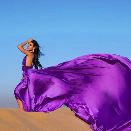 Floganza Professional Photo Shoot In The Desert In Dubai Review Of