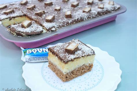We provide cakes with different shapes,sizes,colours,designs with various flavours.best. Bounty Kuchen Rezept - als Blechkuchen oder für die ...