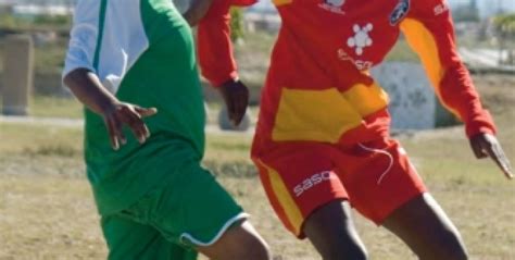 Zuletzt hatten australiens fußballerinnen gegen die fifa rebelliert und nach einer drastischen erhöhung der preisgelder verlangt. Mehr zum Thema Sportlerin | EMMA