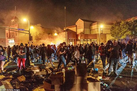 Minneapolis Looks Like A War Zone After Third Night Of Protests Over