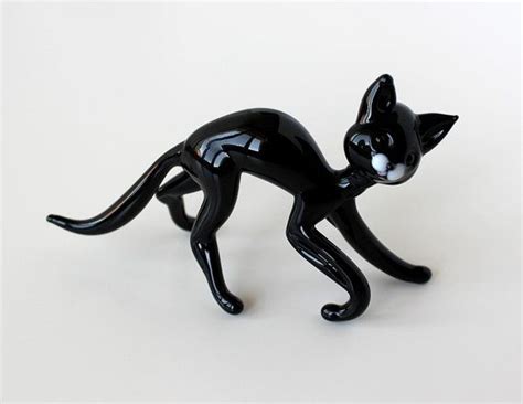 Blown Glass Black Cat Figurine Russian By Blownglassfigurine 17 99 Glass Figurines Glass