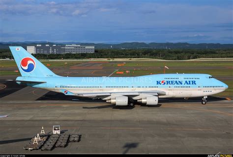 Hl7460 Korean Air Boeing 747 400 At New Chitose Photo Id 1114299