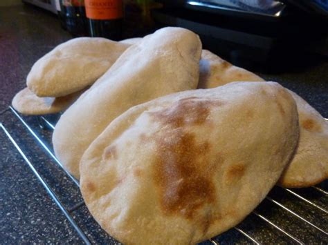 Soft pita breads made with whole wheat flour and filled with a spicy mexican bean filling that will help to keep the blood. Sourdough Pitta Breads Bread Recipe - Sourdough Bread