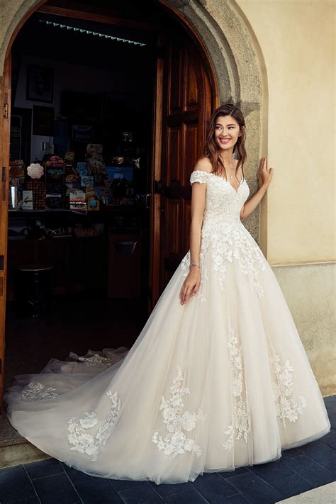 Brautkleider in berlin und hamburg, hochzeitskleider von eddy k brautkleider von eddy k., bei balayi brautmoden in berlin und hamburg. Brautkleid Eddy K. Träger Prinzessin Spitze Champagner ...