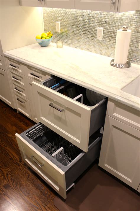 Single dishwasher drawers are ada compliant, allowing them to be installed in such a way that makes it easily accessible for virtually everyone. Pin by Tammy Salwasser on Our New Kitchen - 12/13 | Drawer ...