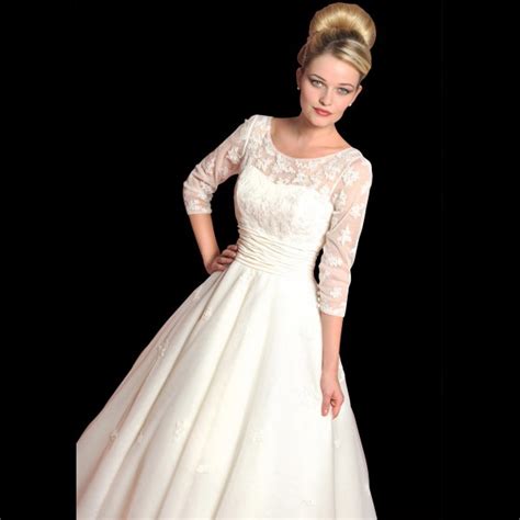 Dahlia Vintage Style Wedding Dress With Sleeves By Loulou Style Lb26