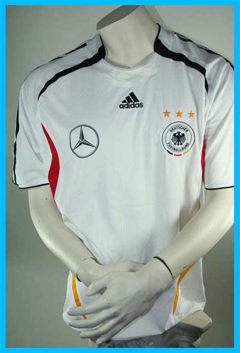 Linker huf statt das aussehen. Adidas Deutschland Trikot WM 2006 Teamgeist Mercedes Benz ...