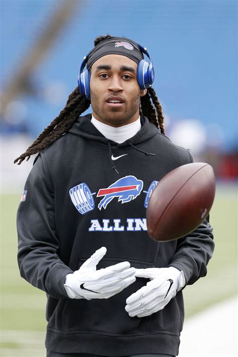 PHOTOS: Former South Carolina star Stephon Gilmore ejected from Patriots' practice