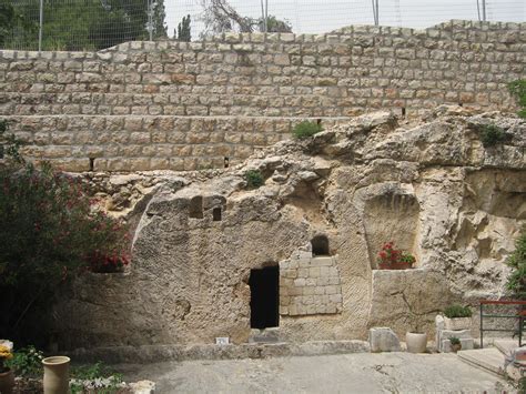 Below is the loculus (burial place) inside jesus' tomb, where joseph. What if you could visit the empty tomb of Jesus...while it ...