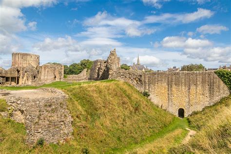 Indoor areas will remain closed, and safety measures will be in place to keep everyone safe. Barnard Castle walk - Teesdale Way - Egglestone Abbey - Durham walks