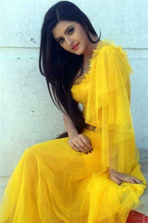 9 Best Look Of Bangladeshi Model Pori Moni New Actress