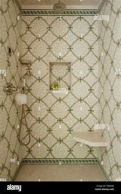 Old Fashioned Shower Hi Res Stock Photography And Images Alamy