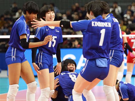 You can see a lot of pictures, upload your, track trends, and communicate! 高校バレーボールの注目校・選手｜高校生新聞オンライン ...