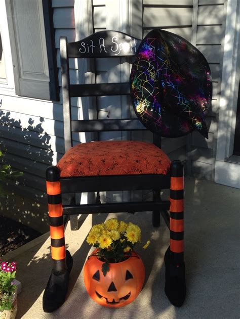 My Halloween Chair Painted Chairs Halloween Crafts Halloween