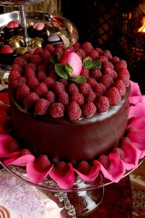 Gambino's is most famous for its new orleans originial recipe for doberge cake. New Orleans traditional Doberge Cake / New Orleans | Cake ...