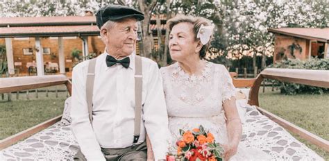 elderly couple recreate wedding photos 60 years later